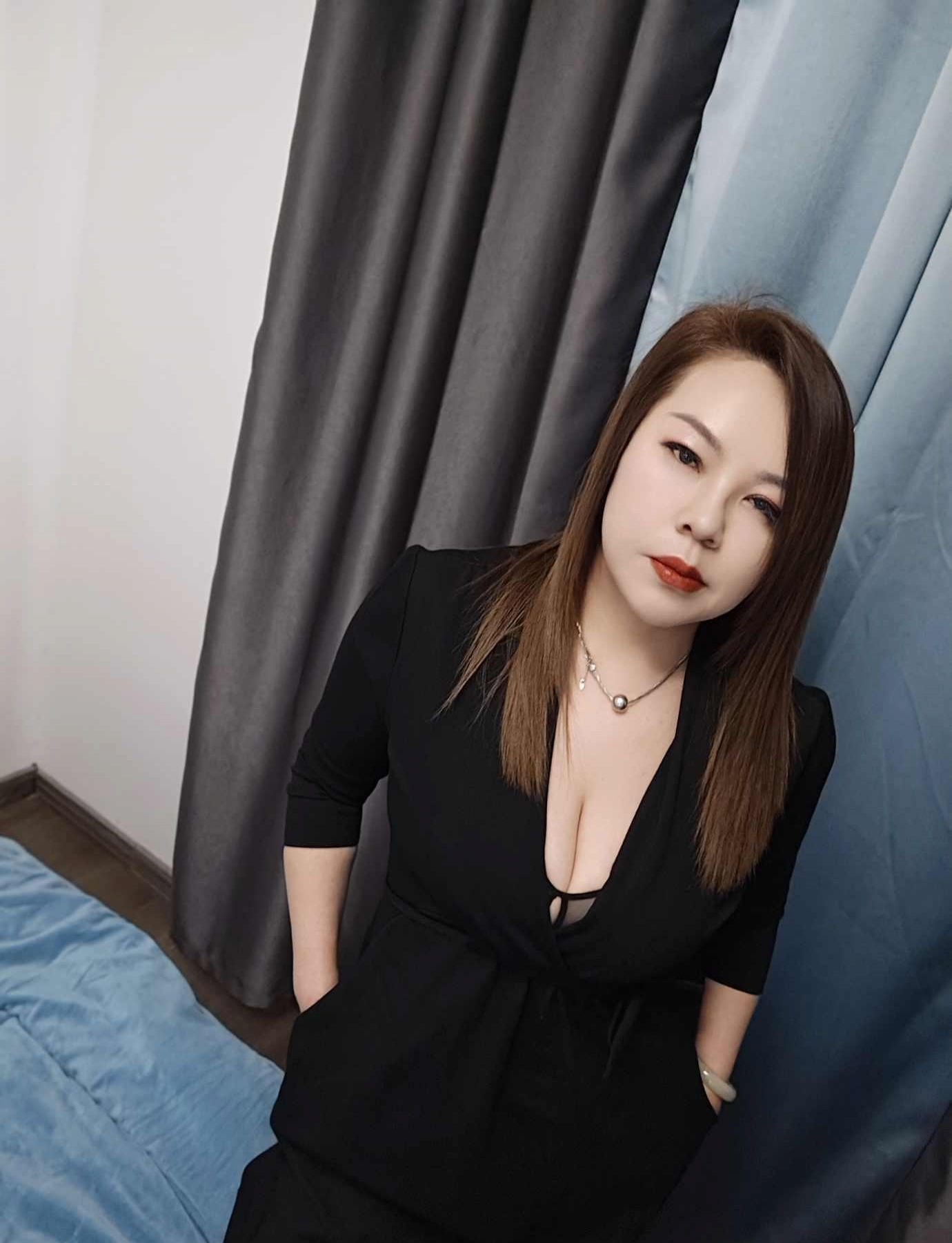 奉贤区风骚小嫂子   